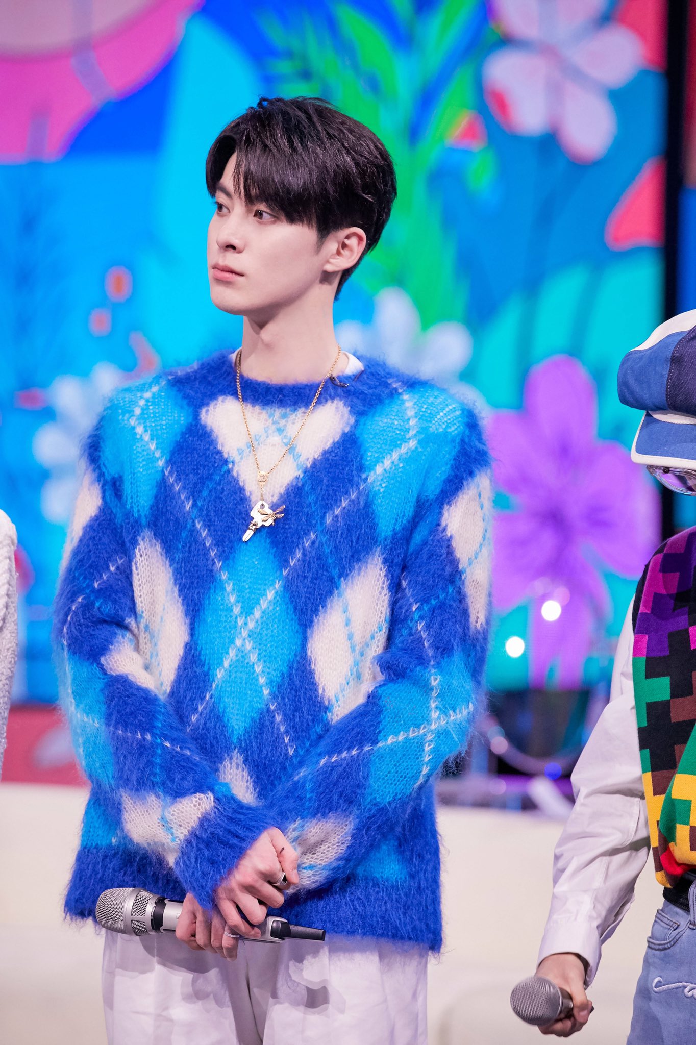 dylan wang archive 📂 on X: [📸] 19.03.2022  Dylan Wang Diary Weibo  Update with stills of hello saturday ✨ [#DYLANWANG #王鹤棣 #WANGHEDI]   / X