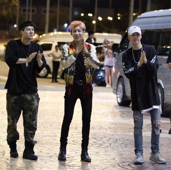 MeMeaw_K's tweet photo. อินเตอร์ไลน์ แห่งกัซ 7 🥰💚
#ATK #AMERITHAIKONG #BamBam @BamBam1A #MarkTuan @marktuan @BamBam1A #JackSonWang @JacksonWang852 https://t.co/VdhLsoQpfz