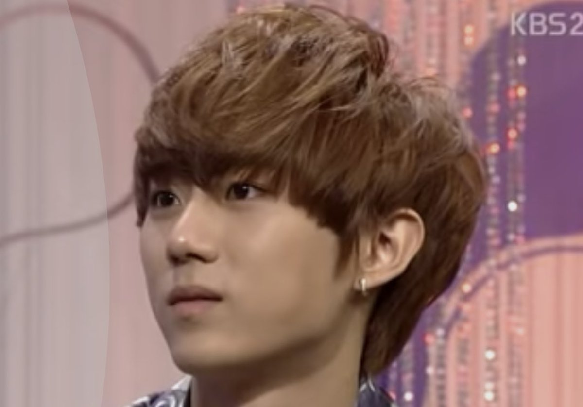 old hyunseung pics tweet media