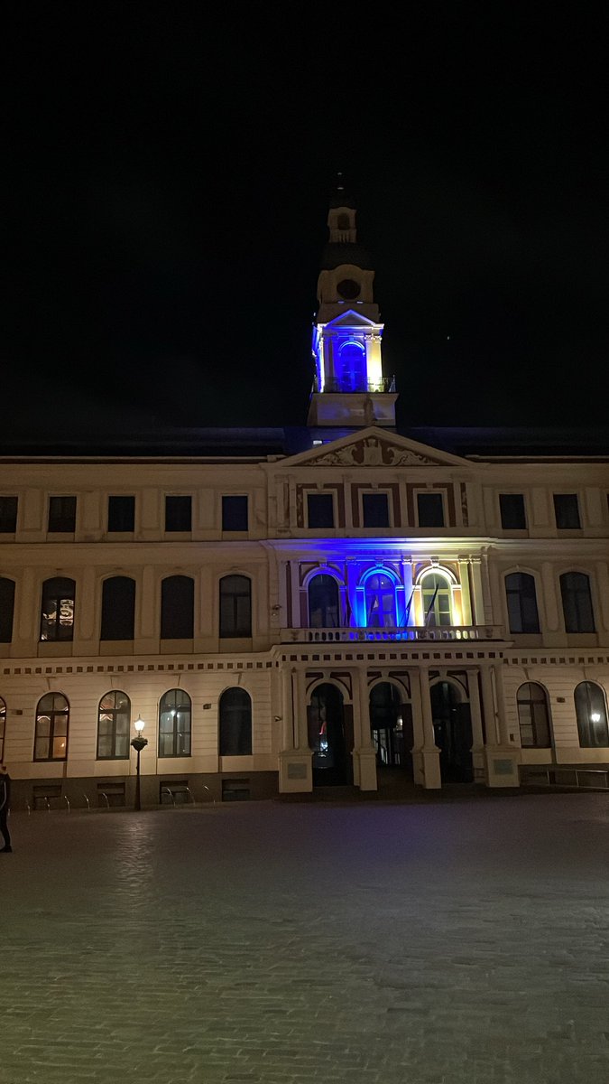 SandisSauka's tweet photo. @miers_majas @IAPonomarenko + Riga:
Freedom monument
@Latvian_MFA building
@RigasDome building
@KalveCoffee shop https://t.co/mhDZ2ykhst