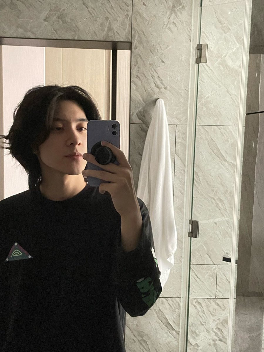 lhcfullsunn's tweet photo. kata aku kalian berdua mirip banget dehh... iya gasiii?
#HenderyNCT #ShandyUN1TY https://t.co/eAtfZuhgfY