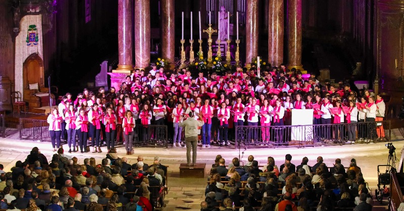 jourduseigneur's tweet photo. Le Jour du Seigneur vous présente son coup de cœur musical : @EcclesiaCantic ! ✝️🎶
Un évènement qui rassemble tous les ans près de 1000 jeunes amateurs de chant sacré. Cette année, nous vous donnons rendez-vous ici le dimanche 27 mars à 14h pour suivre le #concert en direct 🔴👇
