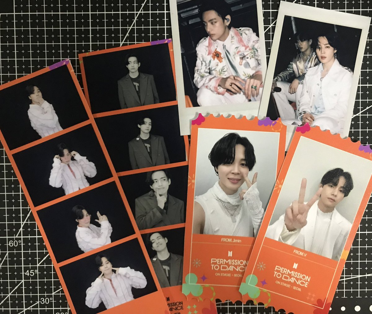 minielocket's tweet photo. vmin ptd set giveaway ph only 🥹🫶🏻

1 winner of 2 filmstrips, 2 polaroids and 2 tickets 
like n rt
comment “vmin sinimento ang karagatan” + their cute photos

winner will shoulder sf 

ends on march 23 👼 https://t.co/kbtX7yyitS