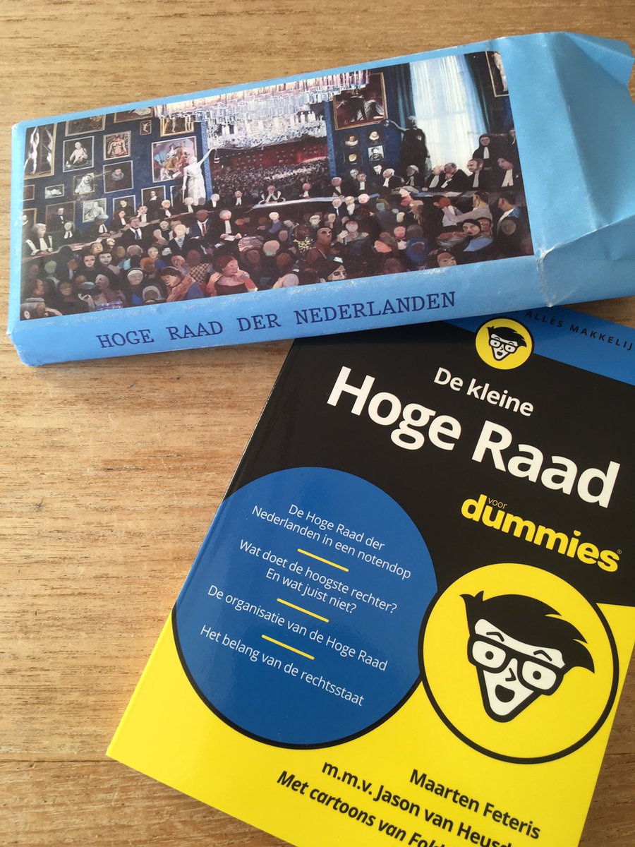 Dochter op fieldtrip <a href="/RechtCrimUGent/">UGent Recht & Criminologie</a> met <a href="/UniLeiden/">Universiteit Leiden</a> naar Hoge Raad. Dit is de buit: pak tony chocolonely + HR voor dummies🙃