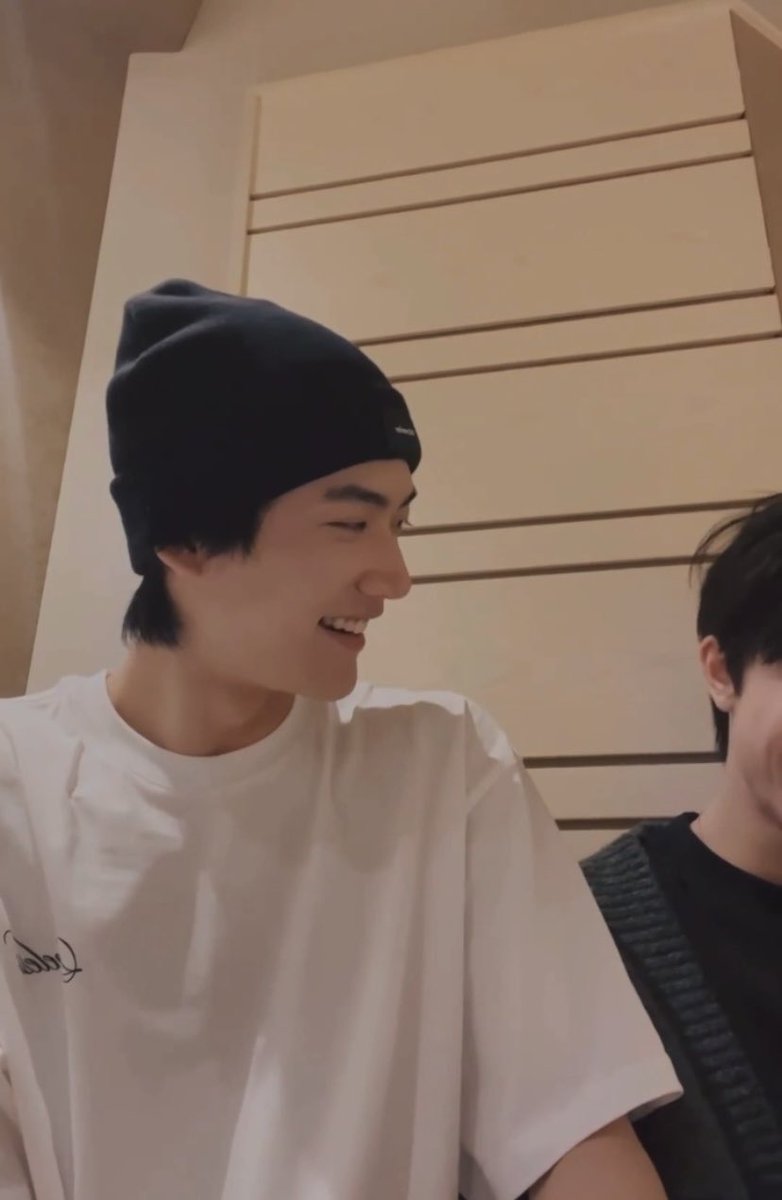 Ilikeunaa's tweet photo. จะหาผู้ชายที่มองเราเหมือนที่พี่เคอมองแพทได้จากที่ไหนคะ https://t.co/iHCqmMnlsI