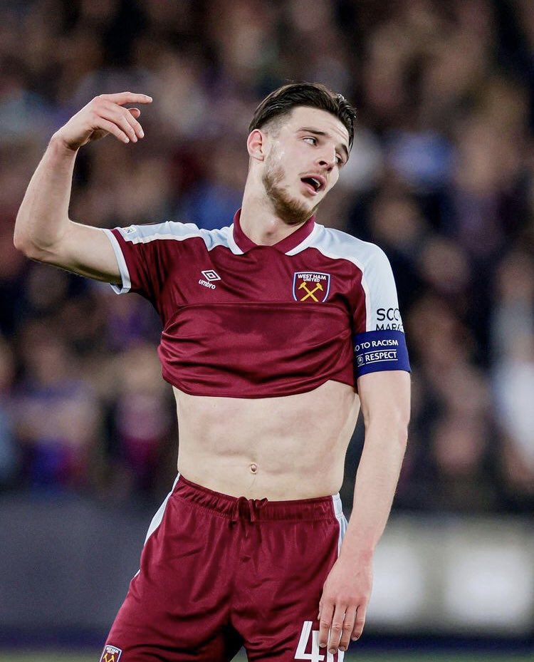 Fit Famous Males on Twitter: