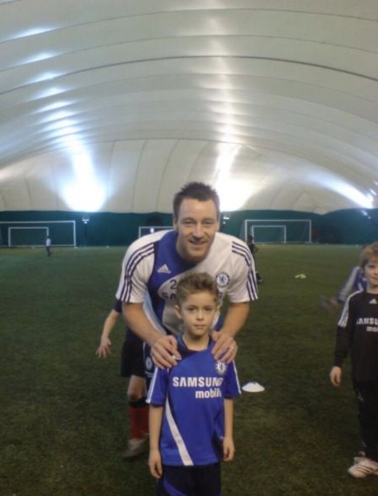 steds101's tweet photo. @stedman_7 being coached by a young @JohnTerry26 and John was given a Straight red for this Challenge on billy 🤣#Football #Memories #ChelseaFC     
#Academydays https://t.co/wZTBE4VOE4