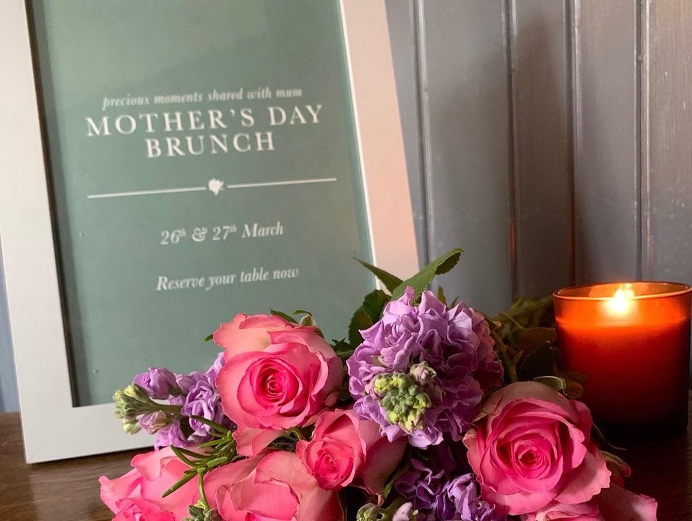 BridgePub's tweet photo. Remember we are open for Brunch every Saturday &amp; Sundays from 9.30-10.45am. Why not treat mum next weekend with our Mothers Day Brunch!
What are you waiting for book online today!

https://t.co/TLdL5TMeXu

#brunch
#bridge
#chefandbrewer https://t.co/pUi3iWW9Hk