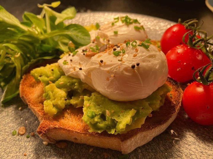 BridgePub's tweet photo. Remember we are open for Brunch every Saturday &amp; Sundays from 9.30-10.45am. Why not treat mum next weekend with our Mothers Day Brunch!
What are you waiting for book online today!

https://t.co/TLdL5TMeXu

#brunch
#bridge
#chefandbrewer https://t.co/pUi3iWW9Hk