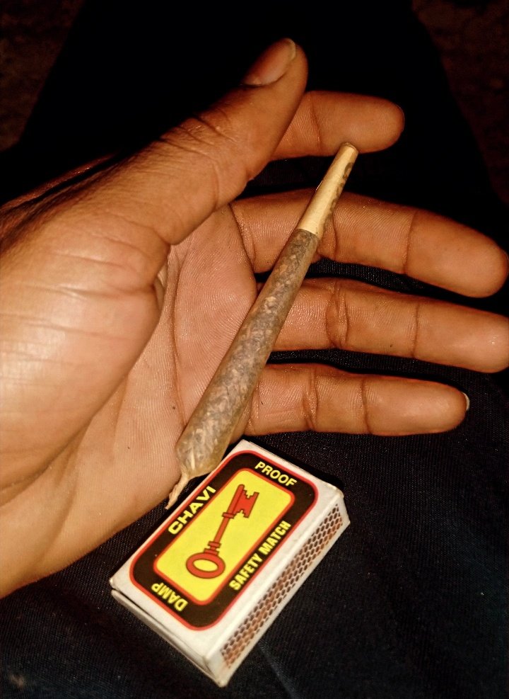 rajpoot_devil's tweet photo. I took Cannabis joint last night &amp; then I watched movie"Karthik calling Karthik" Meri G**d fat gai,
I don't know this movie good or bad in boxoffice2010 but right now I was given 10/10.I suggest you if you are watch that movie as same situation you also related me @FarOutAkhtar https://t.co/U6aBVTzh53