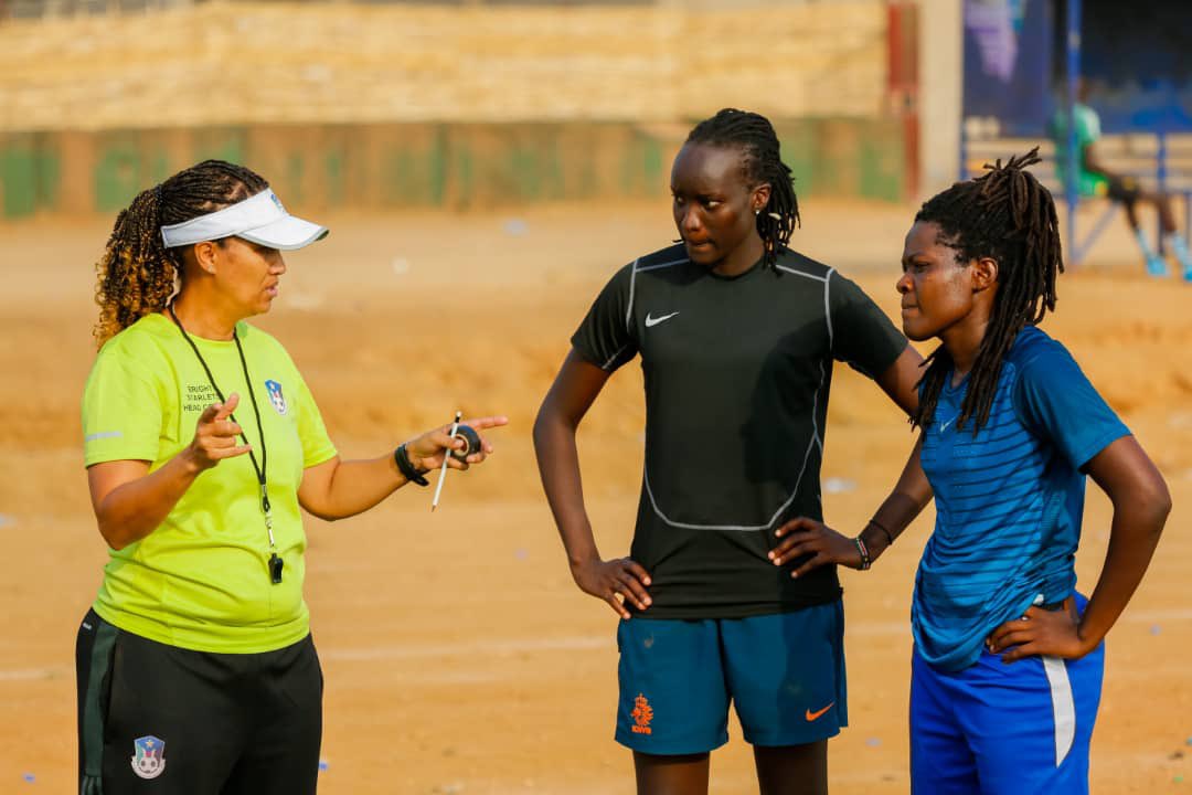 shilenebooysen's tweet photo. #extraworkouts #dedication #discipline #lifeinSouthSudan https://t.co/qum9vwlAVA