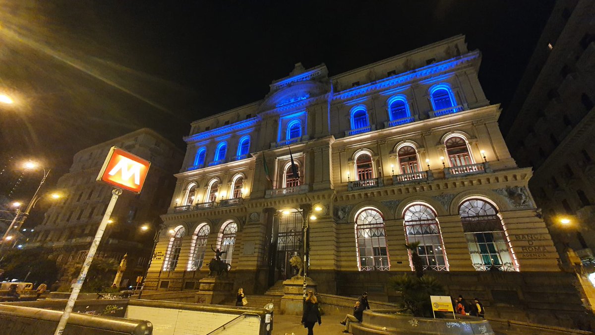 pindulka_hunter's tweet photo. @IAPonomarenko I was in Naples, Italy 2 weeks ago and found many Ukrainian flags around the city and some buildings lighten in yellow and blue like the one in the pic 🥰 https://t.co/hI91l8LF7h