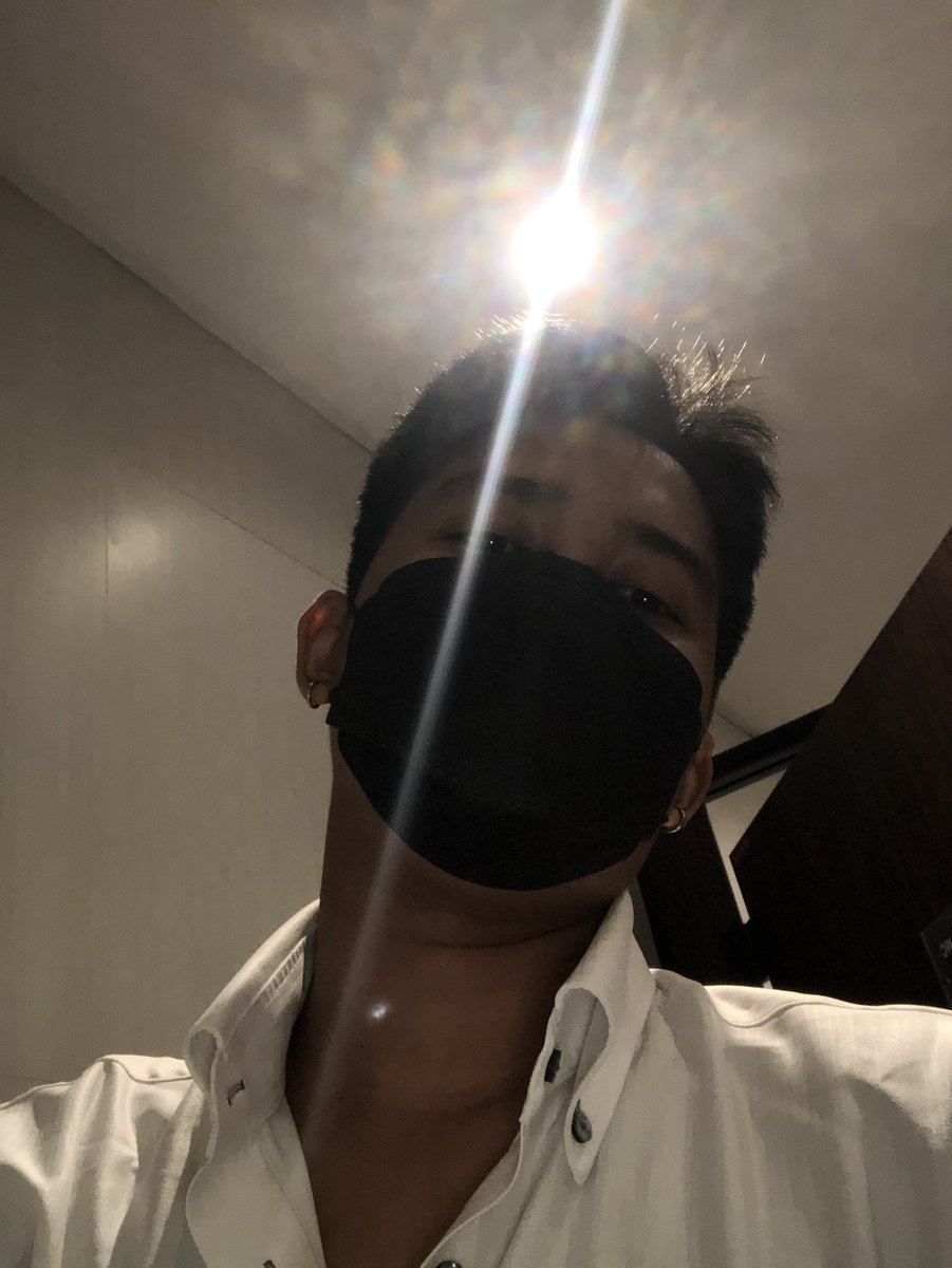 jay_ascn's tweet photo. bathroom series pt.1 https://t.co/B8mhEfdAIp