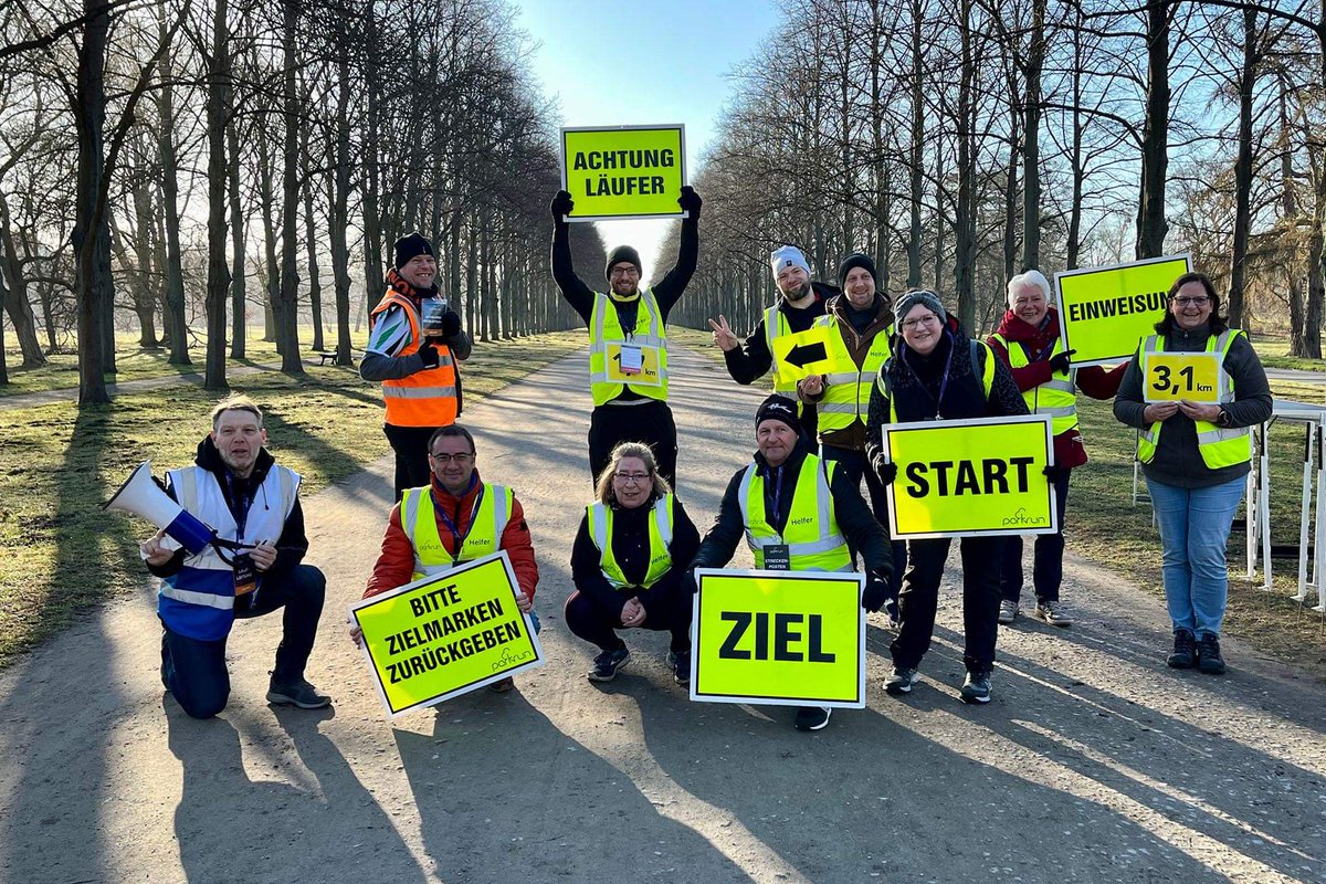 georgengartenpr's tweet photo. #georgengarten #parkrun #hannover
#️⃣ 153
🗓 19.03.2022
🏁 67 parkrunner
🆕 4 firsttimer 
⏱ 15 new PBs
🦸 12 volunteers 
🎥 1
🌳🏃‍♀️🏃‍♂️🌳
#loveparkrun #liebeparkrun https://t.co/6QEbbQ4xT5