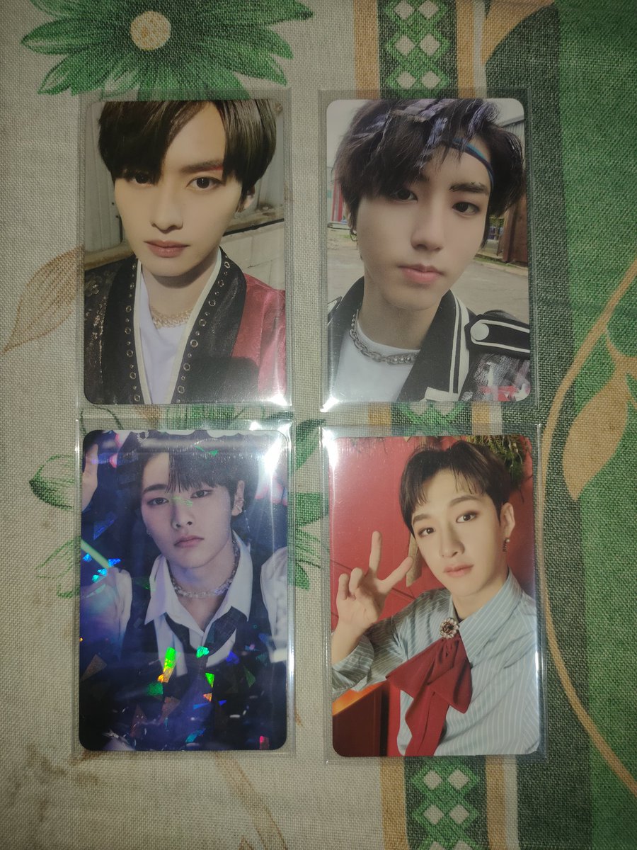 _epicart's tweet photo. [ #episells ]

wts lfb ph
•lee know in life dbs- P280
•han in life dbs- P280
•set for 550 php

•bang chan cevel ribbon- P230
•i.n cevel glitter pc- P120
•set for 350 php

-rfs: pendings
-all are onhand
-will prio set taker
-dm/reply mine https://t.co/tgnjIduatG