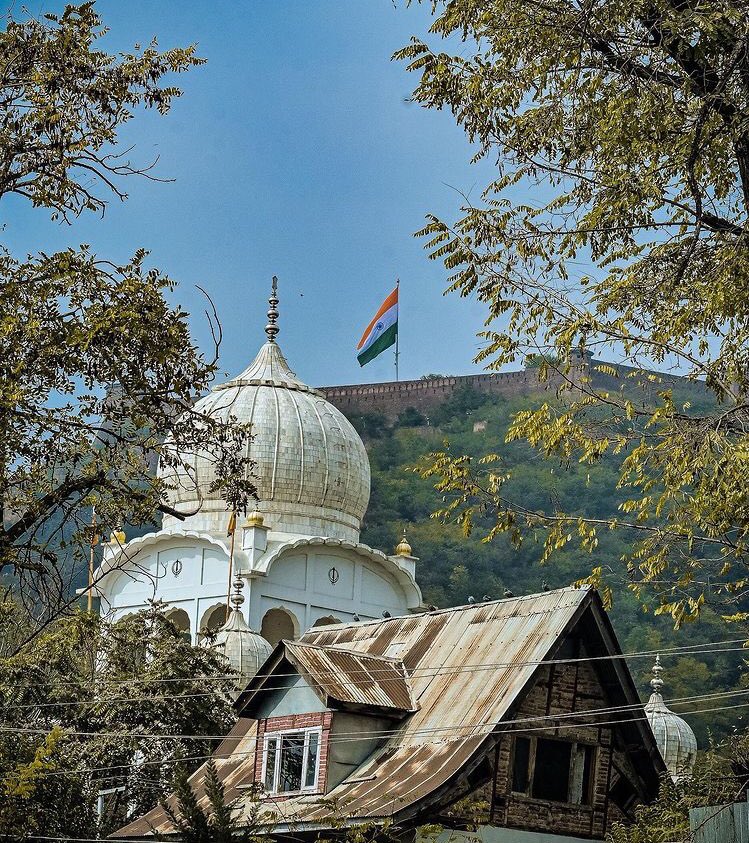 kashmirisikhpro's tweet image. 20 March -Remembering existence of Sikh minority in Kashmir. 

22 years since #Chittisinghpura massacre, no justice and silently fighting political/administrative apathy.  

#TurbanedKashmiri #KashmirFiles  #KashmiriSikhs