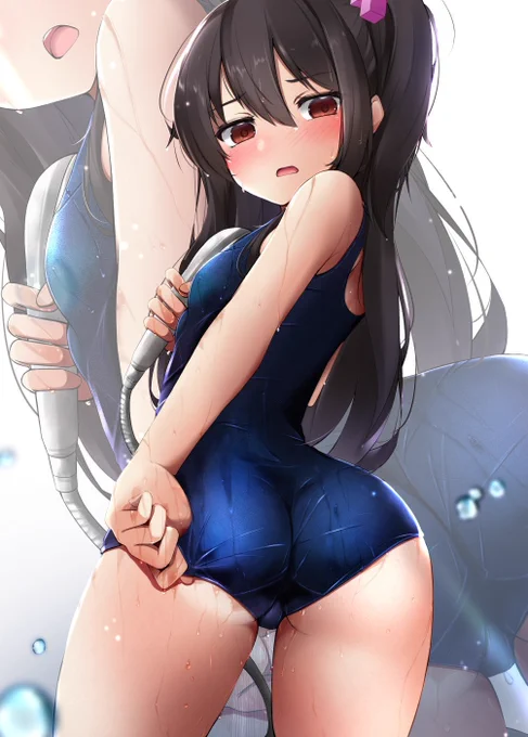 #みなさん去年の今頃はどんな絵描いてましたか
スク水小女のおしり🍑 