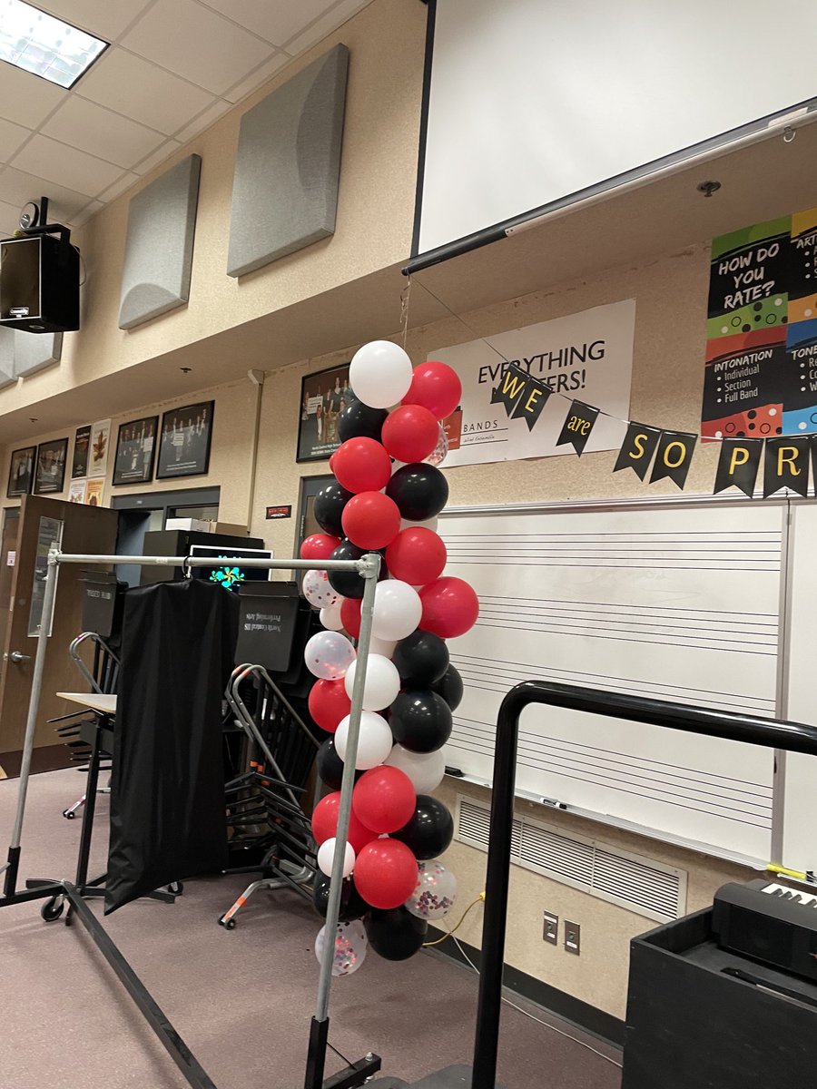 jclickful's tweet photo. Congrats to our terrific Jazz Band at North Central! Named ISSMA State Finalist and also many are in State finalist show choir bands! Great humans. Kudos to their directors, Mr. Brinkman and Mr. Granlund; amazing music educators! ⁦@NCPerformingArt⁩ ⁦@NCHS_Bands⁩ https://t.co/EOdgvBlrFW