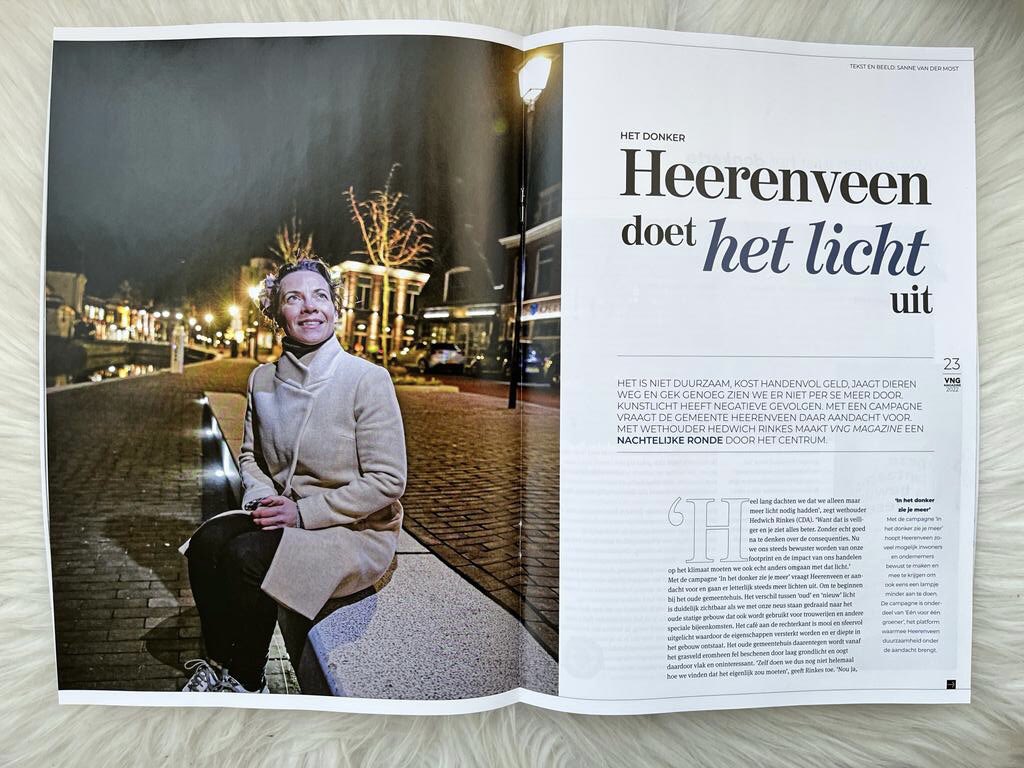 VanEgters's tweet photo. “In het donker zie je meer!” Ons @heerenveen lichtbeleid als voorbeeld in het @vng_magazine Met wethouder Hedwich Rinkes als bevlogen ambassadeur! #lightchallenge @DaanRoosegaarde https://t.co/JQzAuy3Te3