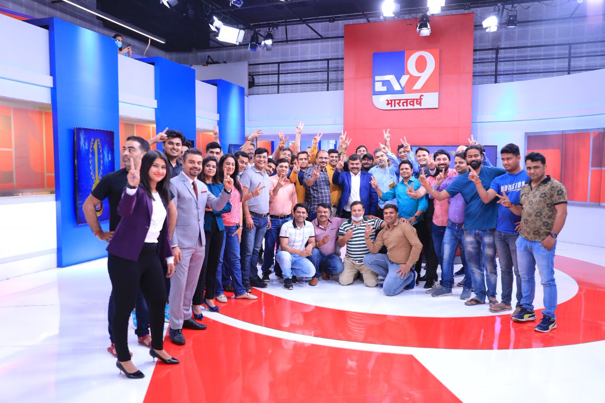 priyadarshanpd4's tweet photo. दर्शकों के प्यार ने बनाया #TV9Bharatvarsh को देश का नंबर 1 हिंदी न्यूज़ चैनल #Tv9BharatVarshNo1 https://t.co/H8WSoZrqFP