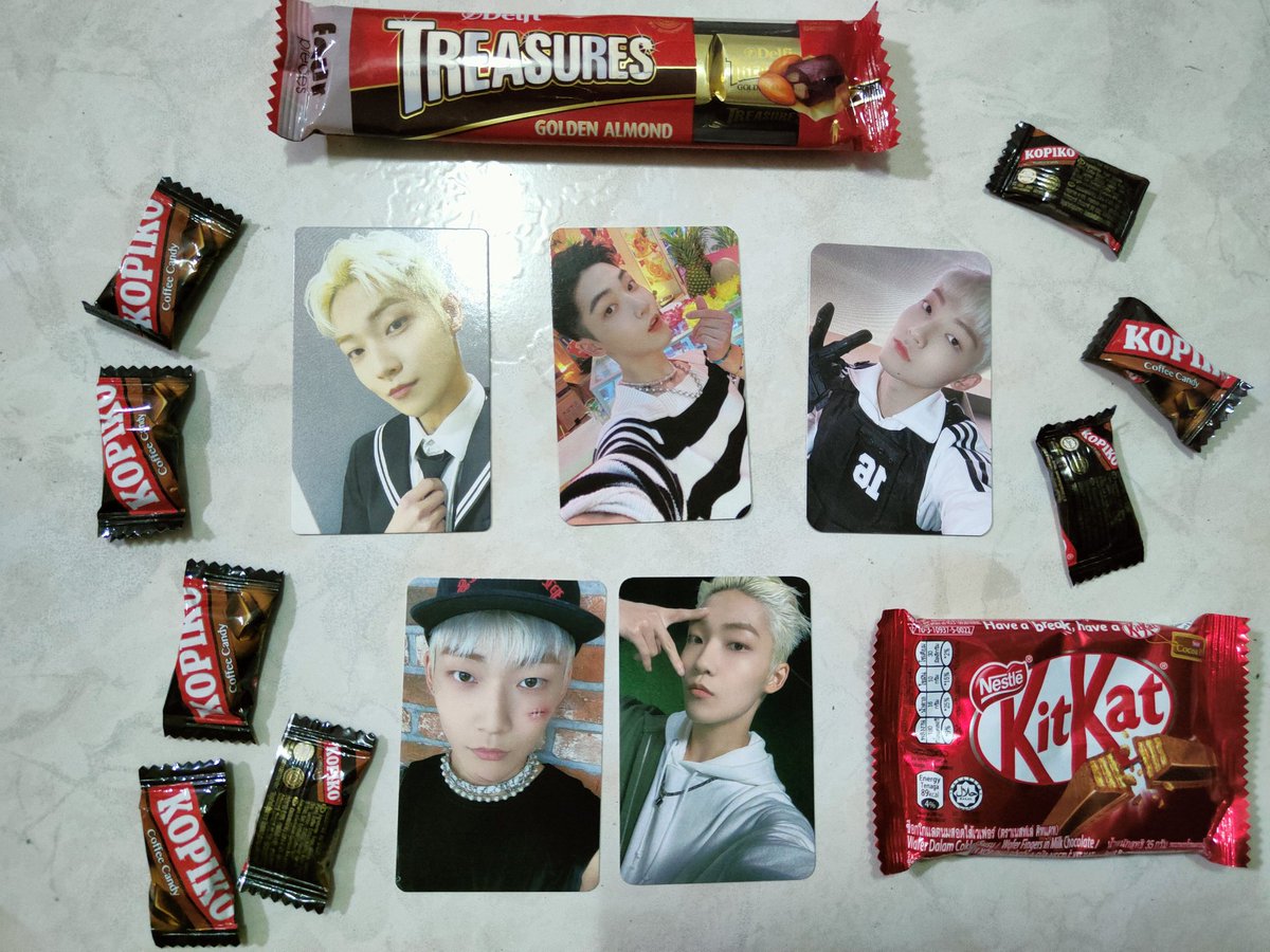 simplydeobicart's tweet photo. ✨ love mail (2.0) ✨ 

Received this earlier :)
I can't believe i opened 4 kpop related parcel in one day 😮😮😮 

Thank you to @0822cartz for the 2nd picture :) 

I guess buying ban in the next 4 months din? ㅋㅋ ㅠㅠ

#simplydeobi_buys https://t.co/655IxNaHLJ