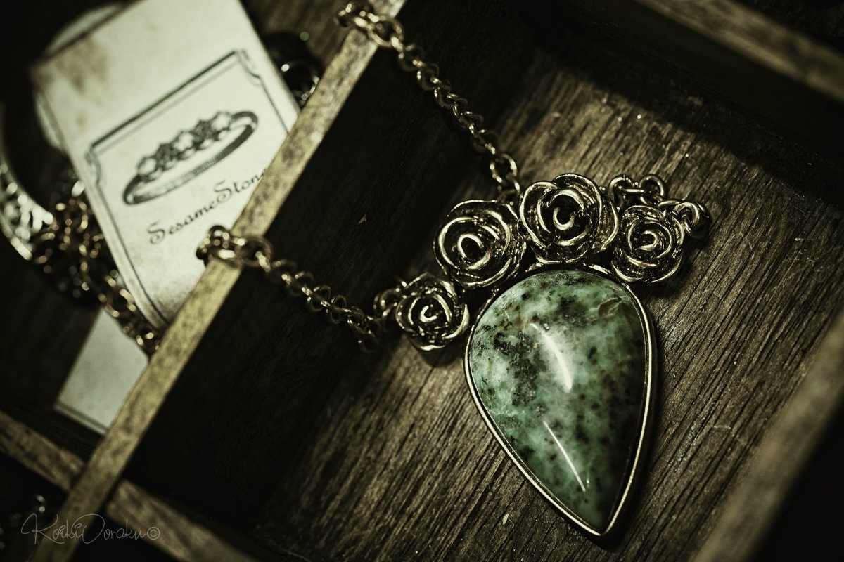 relate666's tweet photo. SesameStone さんの作品(5/5)
Accessory : @sesamestone
#art #sesamestone
#ハンドメイド作品 https://t.co/IaURoDzvjT