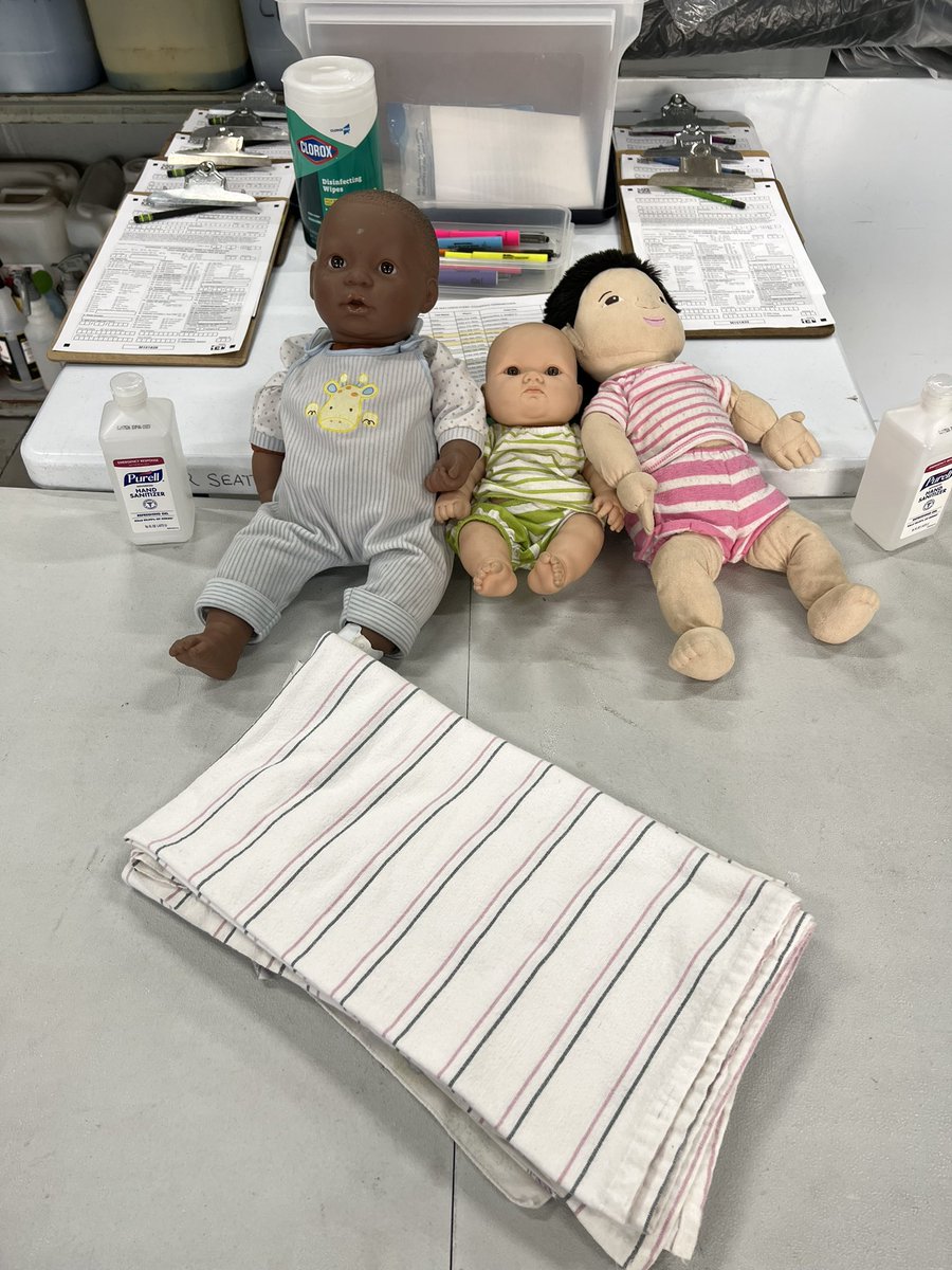 LTBigWorm's tweet photo. It’s a beautiful day for safety!  MCFRS Car Seat checks are open and ready for your family! #carseats #4outof5arewrong @mcfrsPIO https://t.co/kxaFn4dacG