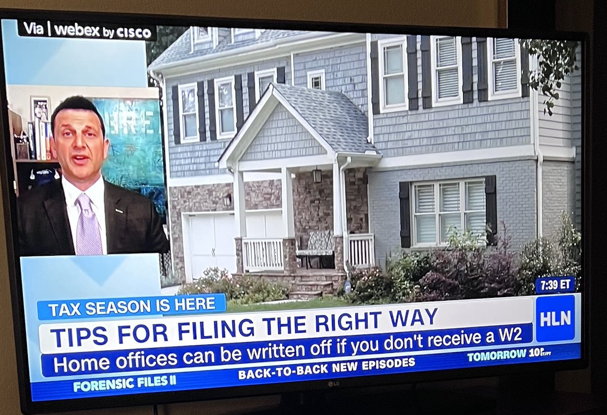 hothitters1's tweet photo. @HLNTV Yo did this dude just say nigger on live TV??? 👀👀😳😳😳😳 #playitback https://t.co/FWBOmeB9IW