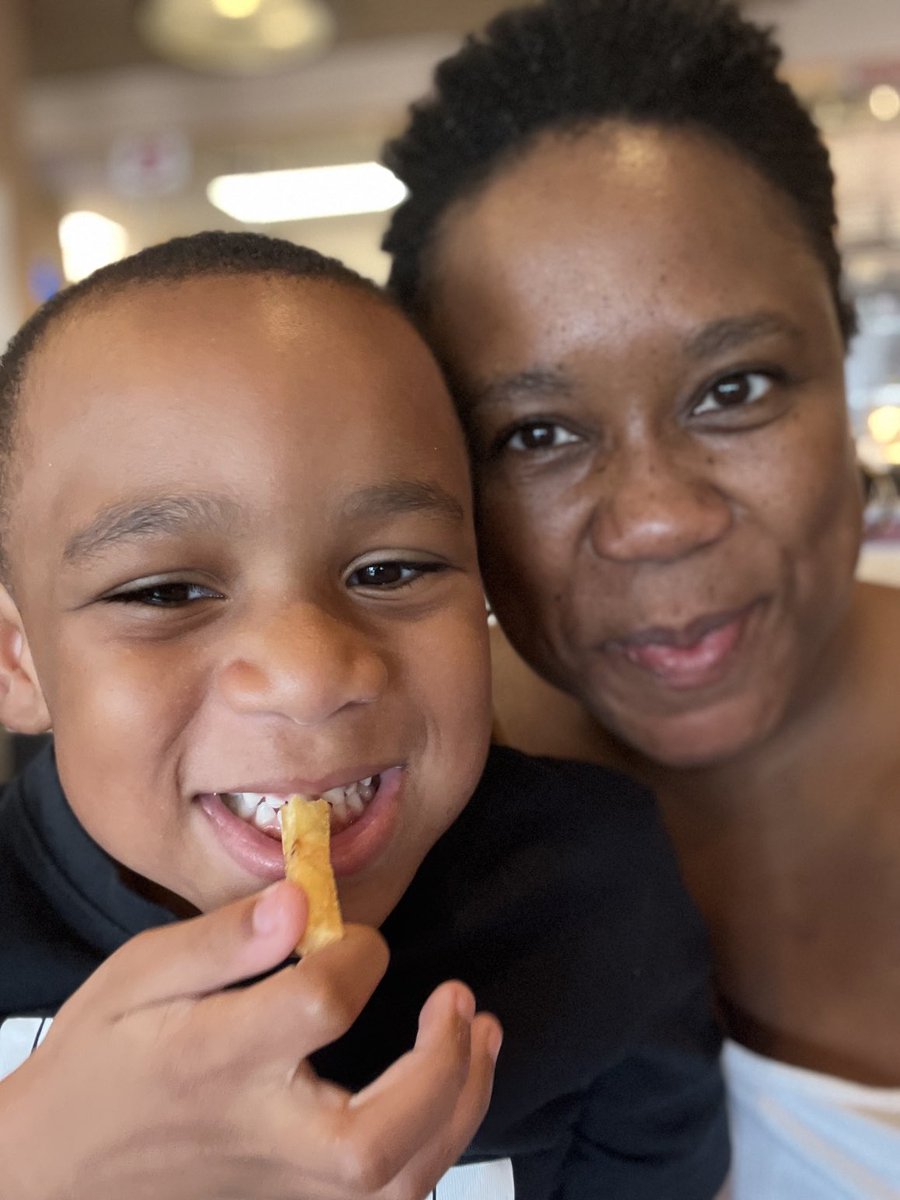 ShaunaLockhart's tweet photo. #waybackburger #movingforward https://t.co/GDPu6SAVuj
