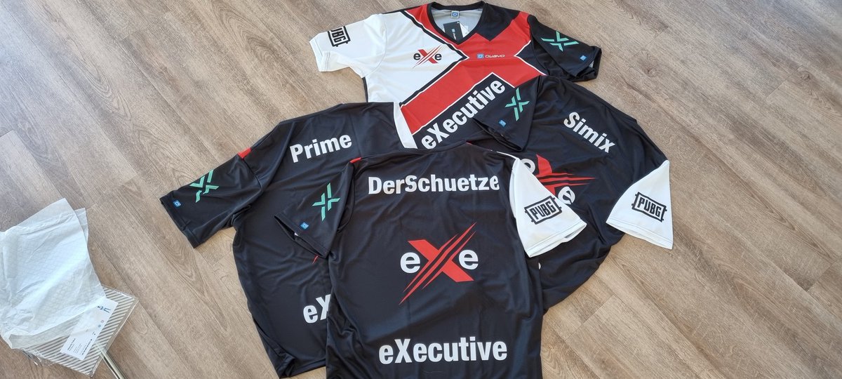 Die Trikots für das <a href="/BeingEsports/">Being Esports</a> Event in Hamburg sind da. 

<a href="/DerSchuetze100/">der_schuetze</a> 
<a href="/Prime90PUBG/">Prime90</a> 
<a href="/aLeX_PUBG__/">Alex</a> 
&amp; Simix
Sind heiß auf den Ersatztermin.