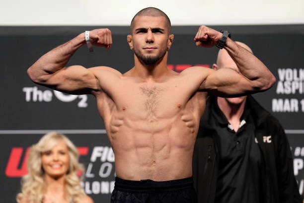 LewisSimpsonMMA's tweet photo. RT if you’re rocking with Muhammad Mokaev tonight at #UFCLondon. https://t.co/ABNmKmbhFs