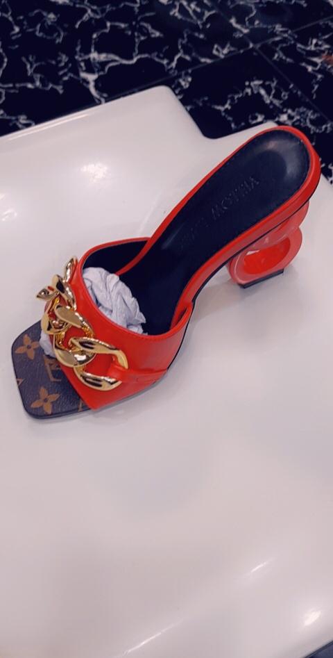 bestslaywardrob's tweet image. Oya ooo,let rock that next owambe with our beautiful heels..
Available in size 37_42
Delivery is nationwide
Location: Lagos
Price: 10k only
Pls support my  hustle by patronizing me,your own will not spoil 🙏