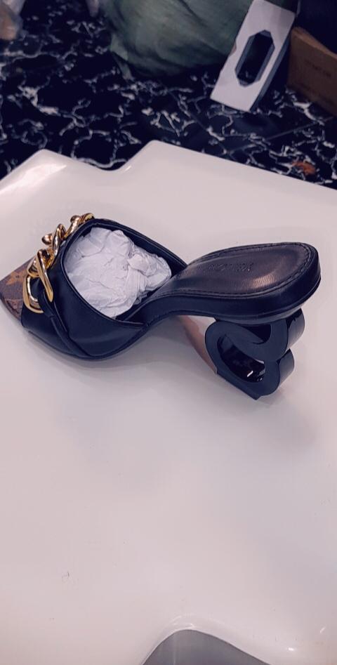 bestslaywardrob's tweet image. Oya ooo,let rock that next owambe with our beautiful heels..
Available in size 37_42
Delivery is nationwide
Location: Lagos
Price: 10k only
Pls support my  hustle by patronizing me,your own will not spoil 🙏