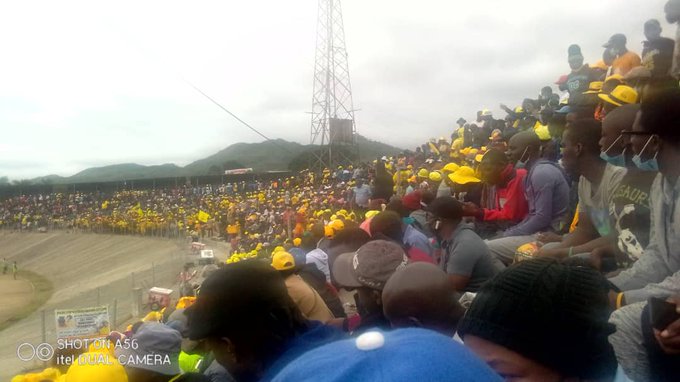 FUNGAI15665577's tweet photo. Mutare in for change #CCCrally https://t.co/BtZ0pWK4xJ