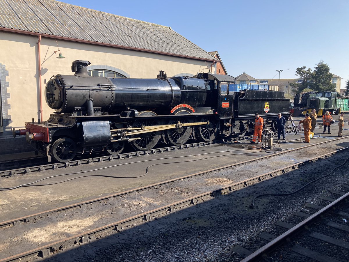 Robert Flute tweet media