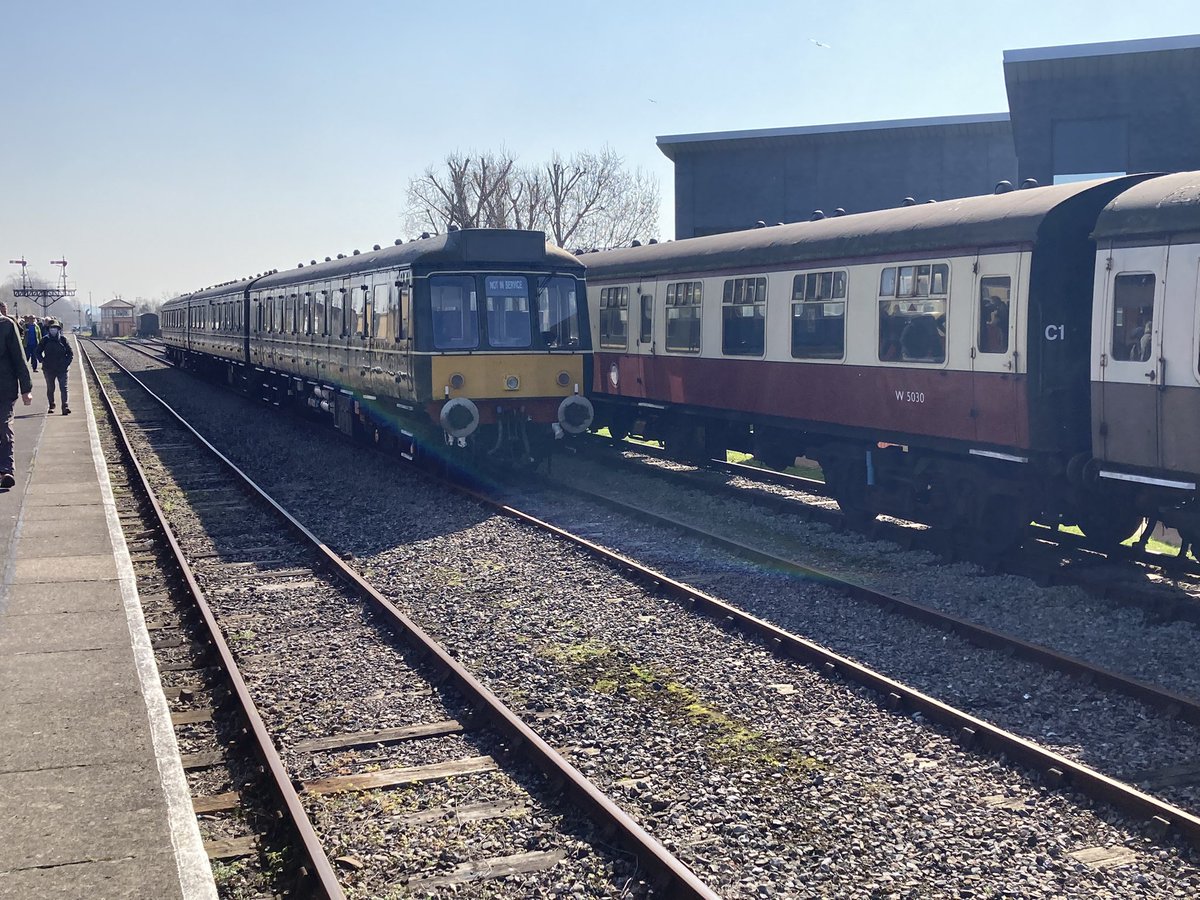 Robert Flute tweet media