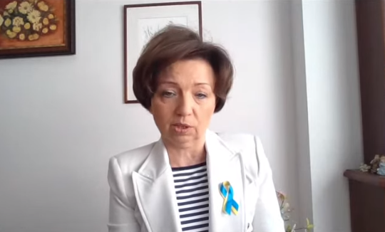 MRPiPS_GOV__PL's tweet photo. 📸 Minister @MarlenaMalag podczas zjazdu absolwentów #PUNCS w Radomiu: Rozmawialiśmy w ubiegłym roku jak ważne jest powstanie Powszechnego Uniwersytety Nauczania Chrześcijańsko-Społecznego, który tę ważną myśl chrześcijańską będzie wpajał studentom. https://t.co/nppPGwewnC