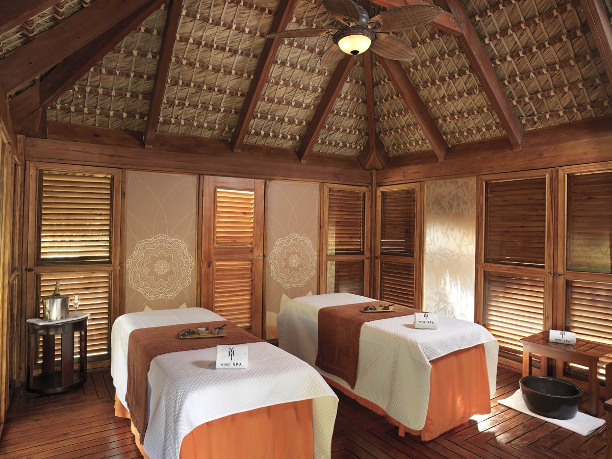 Time to relax your mind and body at our #YhiSpa #ParadisusPalmaReal #EmbraceYourNature