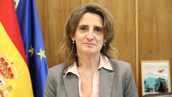 mitecogob's tweet photo. 📢Esta semana @Teresaribera ha participado en:
🗣️Jornada “Dos ciudades de vanguardia”
🍃Inauguración del proyecto de hidrógeno verde de #Mallorca y presentación #PITEIB
♀️ Mesa redonda sobre #IgualdadDeGénero y políticas de #CambioClimático en #CSW66 https://t.co/iPWeEdP4Vh