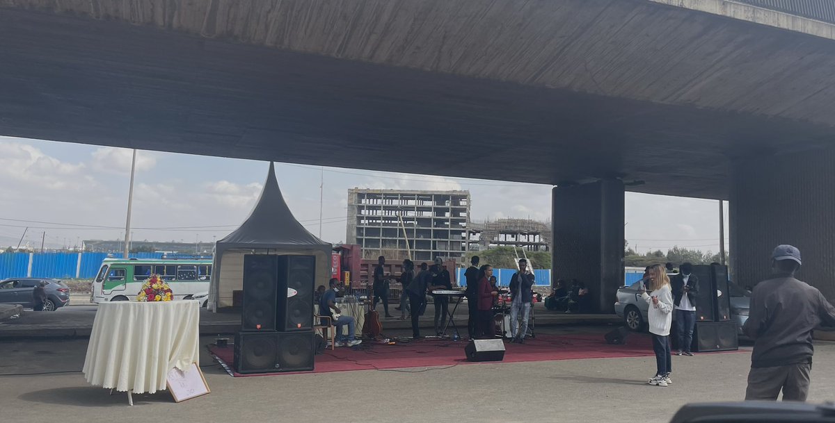 Anyone passing by Bole ድልድይ can be entertained while donating 🩸 
<a href="/EthiopianBlood/">Ethiopian Blood & Tissue Bank Service❣️</a> 
#BearegularBloodDonor 
#savelives