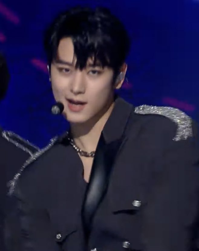 ًً (@ljydaily) on Twitter photo 