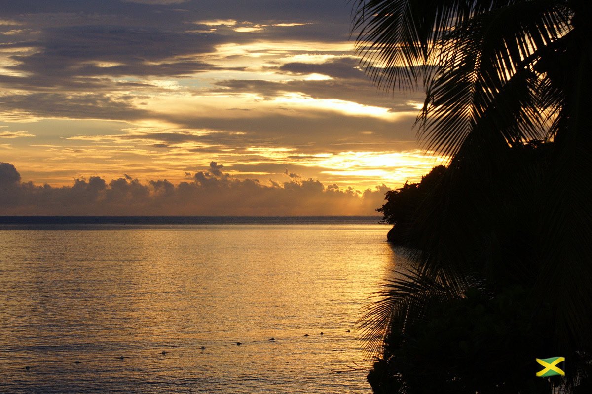 Tower Isle sunrise. What a mighty God we serve. ❤️🇯🇲 #Travel #Jamaica #Sunrise #TowerIsle