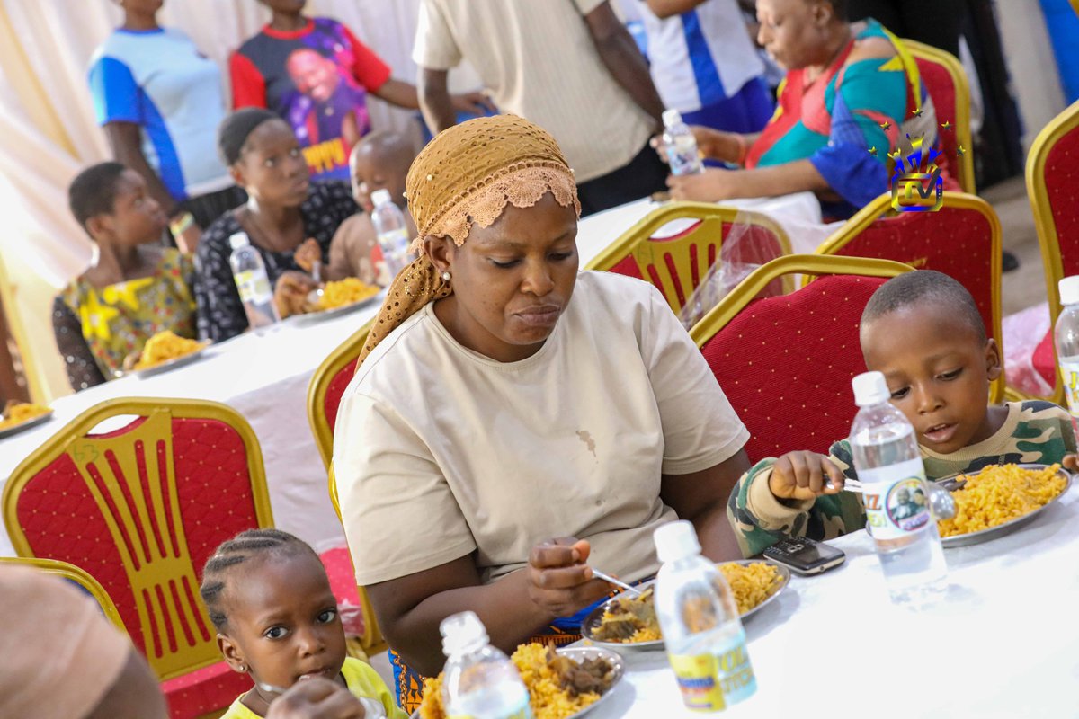 MyCelebrationTV's tweet photo. Apostle Johnson Suleman Free Food Restaurant Is Officially Open Now.

#FreeFood #JolizKitchen #ApostleSuleman https://t.co/wOgh5dUr1A