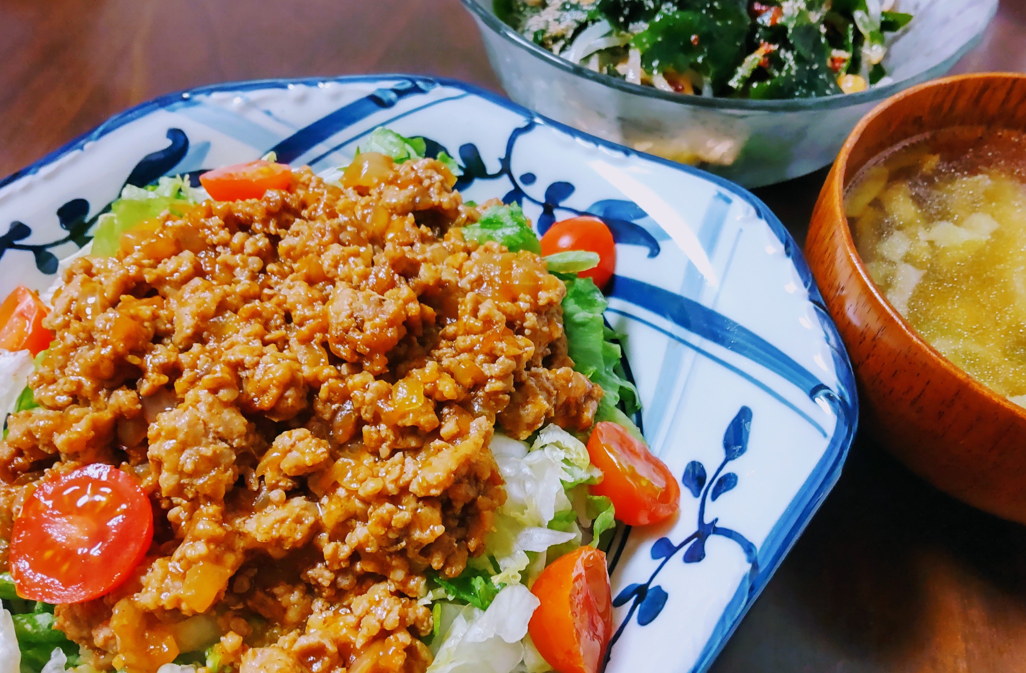あやめ 今日の夜ごはん タコライス わかめ もやし 豆のサラダ コンソメスープ 久しぶりのタコライス おうちごはん 料理記録 T Co Nzbzmhahli Twitter