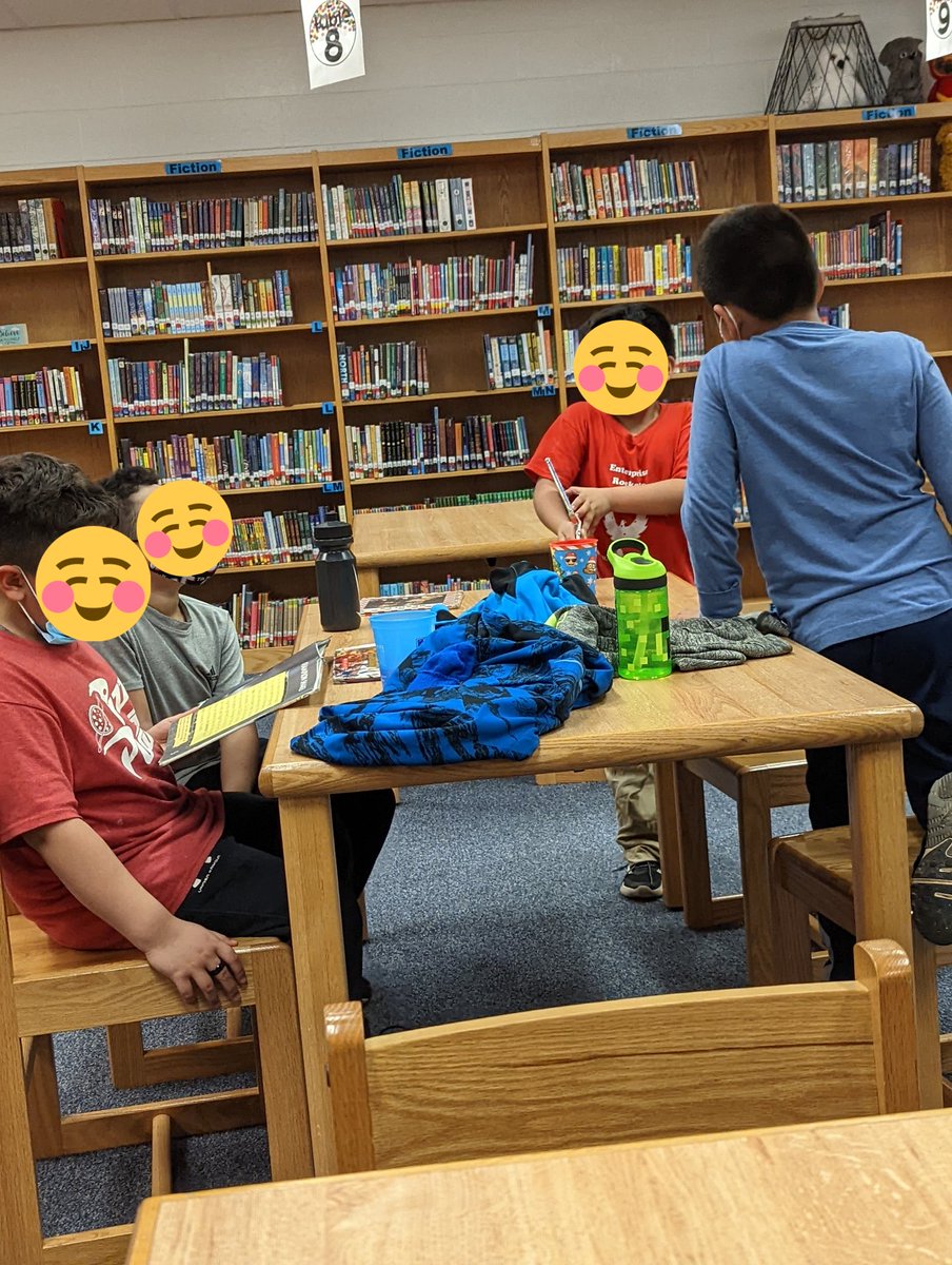 MarreroMoves2PK's tweet photo. When you unexpectedly can't be in the classroom, you go to the library to practice reading skills. God bless our library staff at @enterprisepwcs who let us hang out with them and even loaned us some great nonfiction books to practice with! #EnterpriseRockets https://t.co/4hK8ayUvct