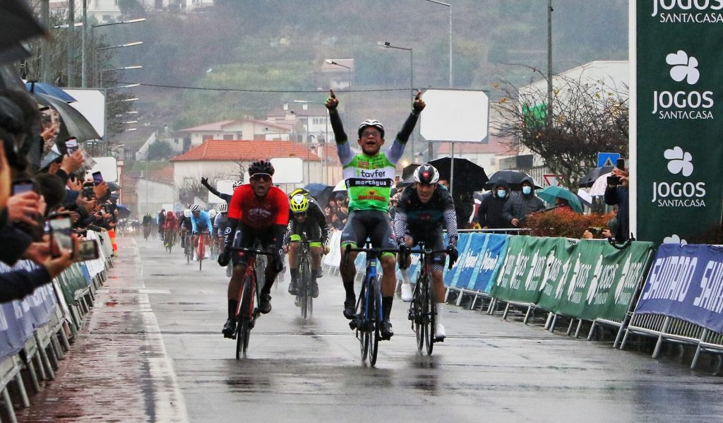 SoyNuevaPrensa's tweet photo. #Venezuela domina en el #Alentejo: #Linarez ganó la #Etapa y #Aular es líder - https://t.co/x9lfcXr8HB
#SoyNuevaPrensa #Lider #Ciclismo #Deportes https://t.co/M92i6RbB8J