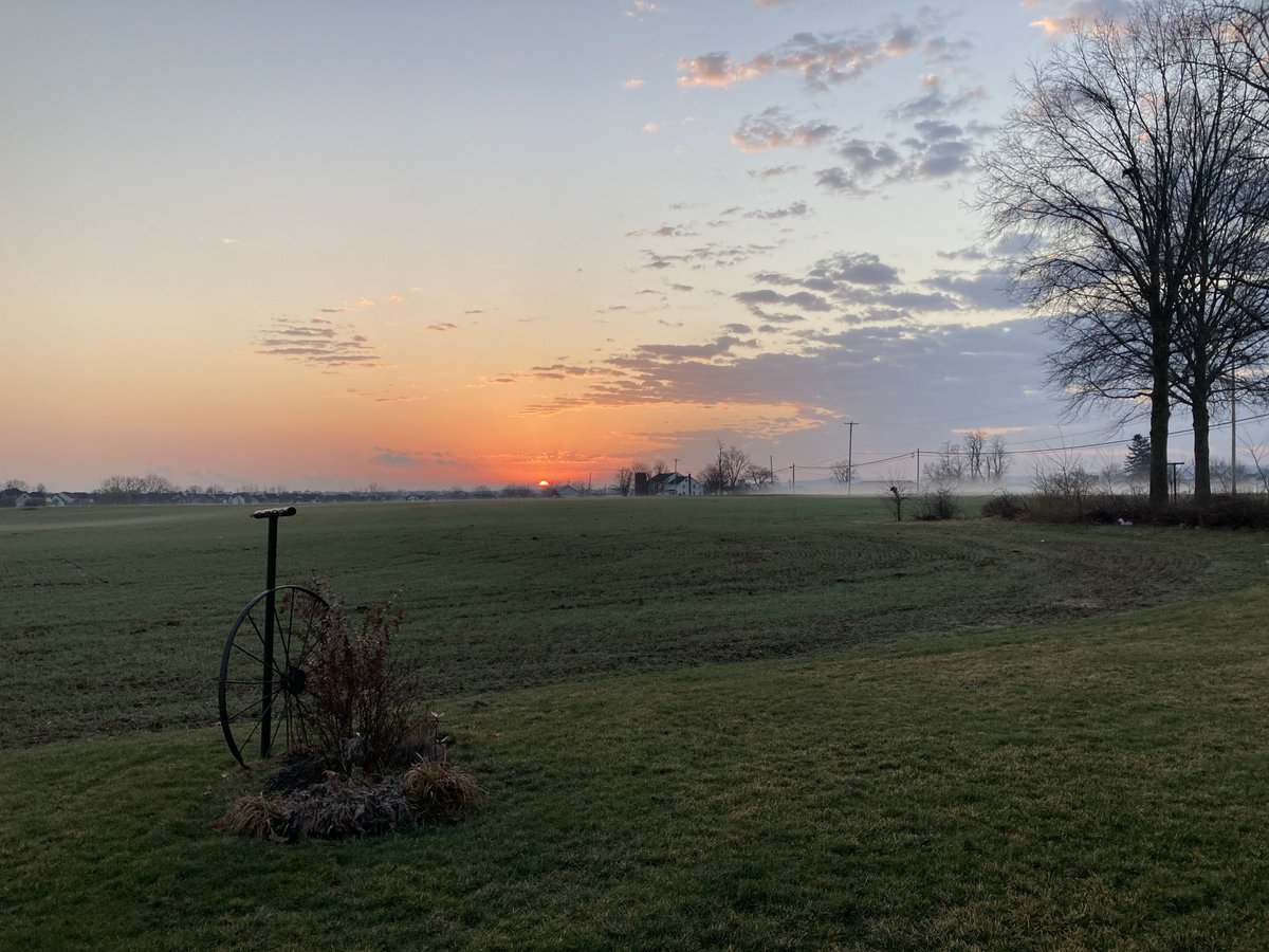 PADairyDave's tweet photo. Can we declare the end of winter? I am thinking spring. I think I saw Phil yesterday. #Thinkingspring #Punxsutawneyphil https://t.co/5tLA2IwX2N