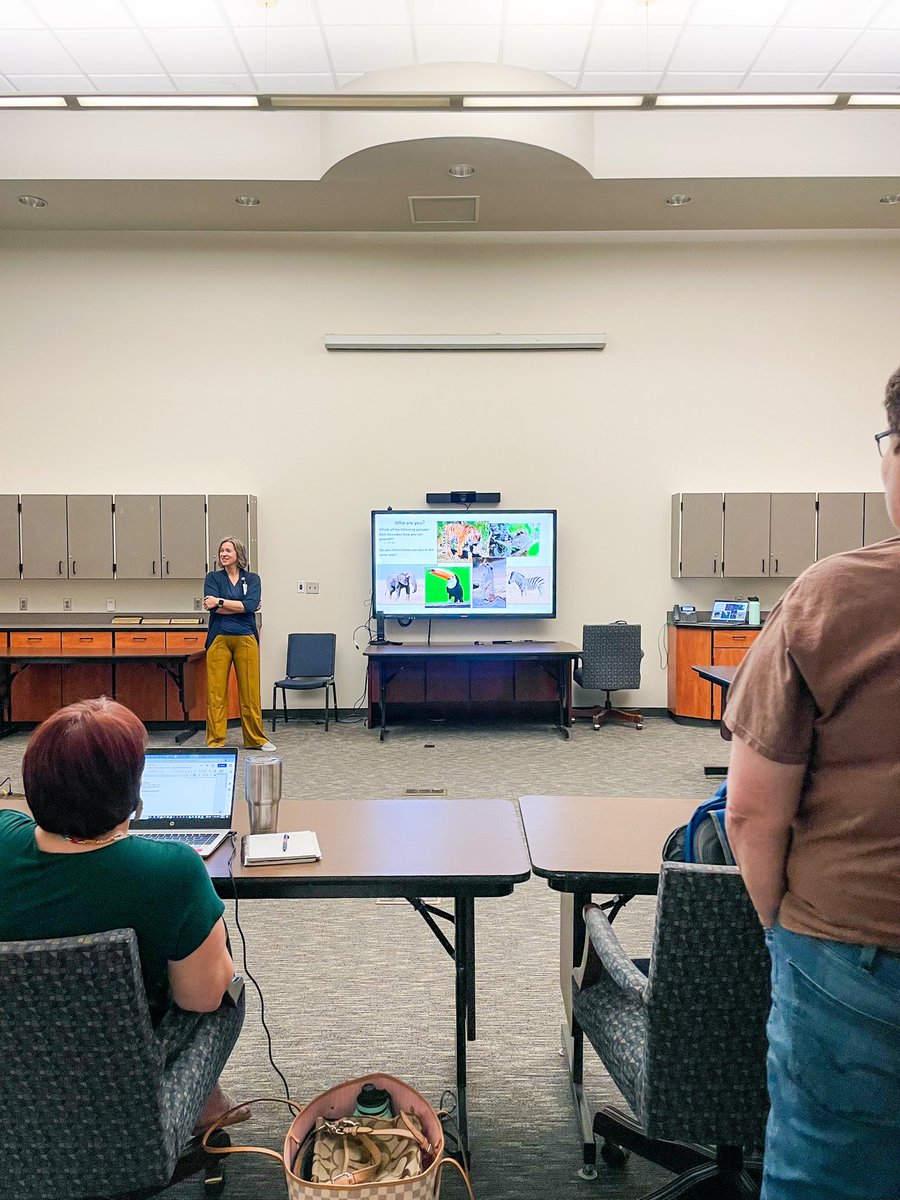 NHCSTechDept's tweet image. A big thank you to @sbcole76 from @NHCSStSupport for coming to our Technology Leadership meeting yesterday to work with us on Social Emotional Learning and Mental Health. This was a wonderful time and we look forward to taking these lessons forward in our day to day lives.