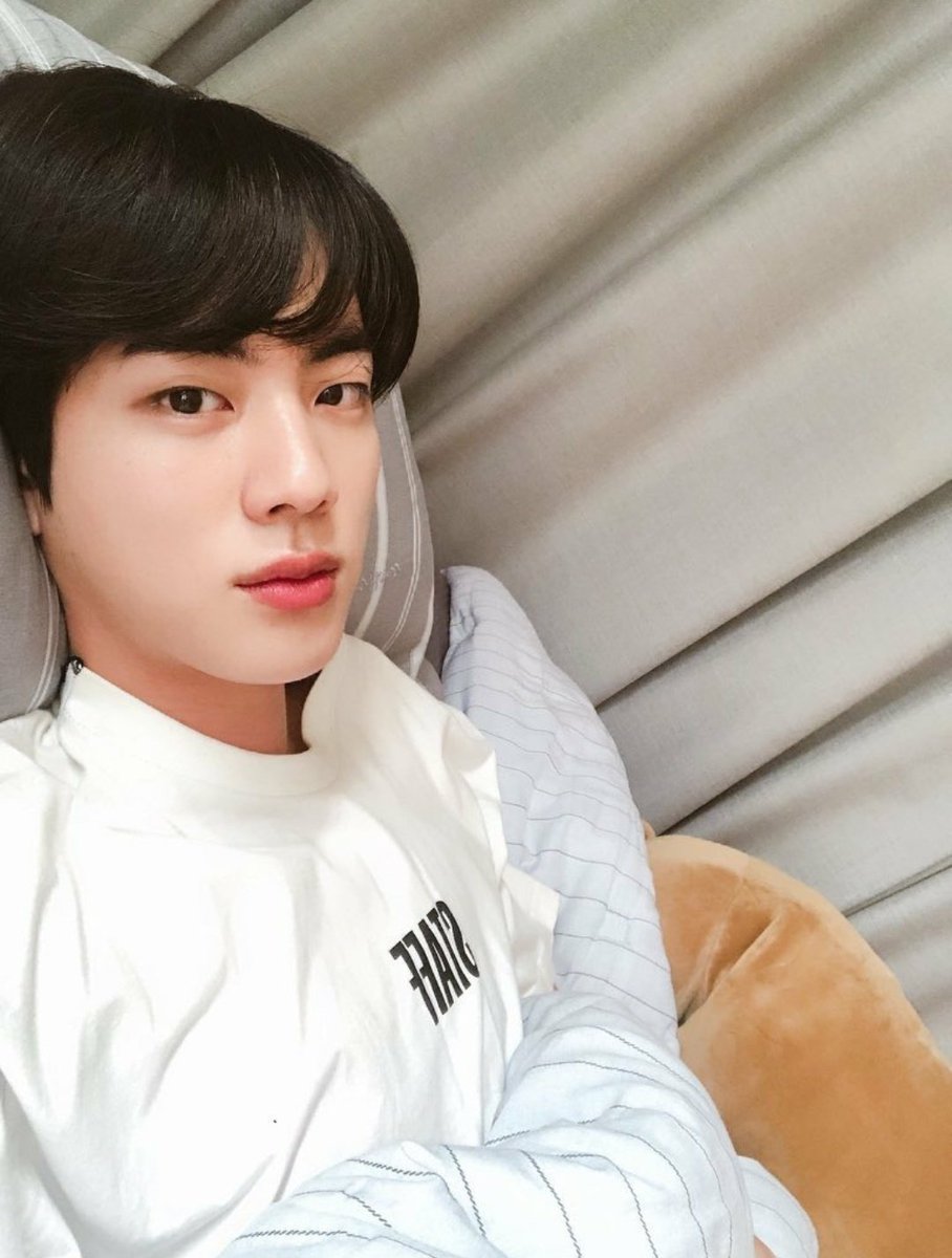 Get will soon Jin hyung , mengsedih denger kabar ini 😢 <a href="/BTS_twt/">방탄소년단</a>

#BTSJIN 
#GetWellSoonJin