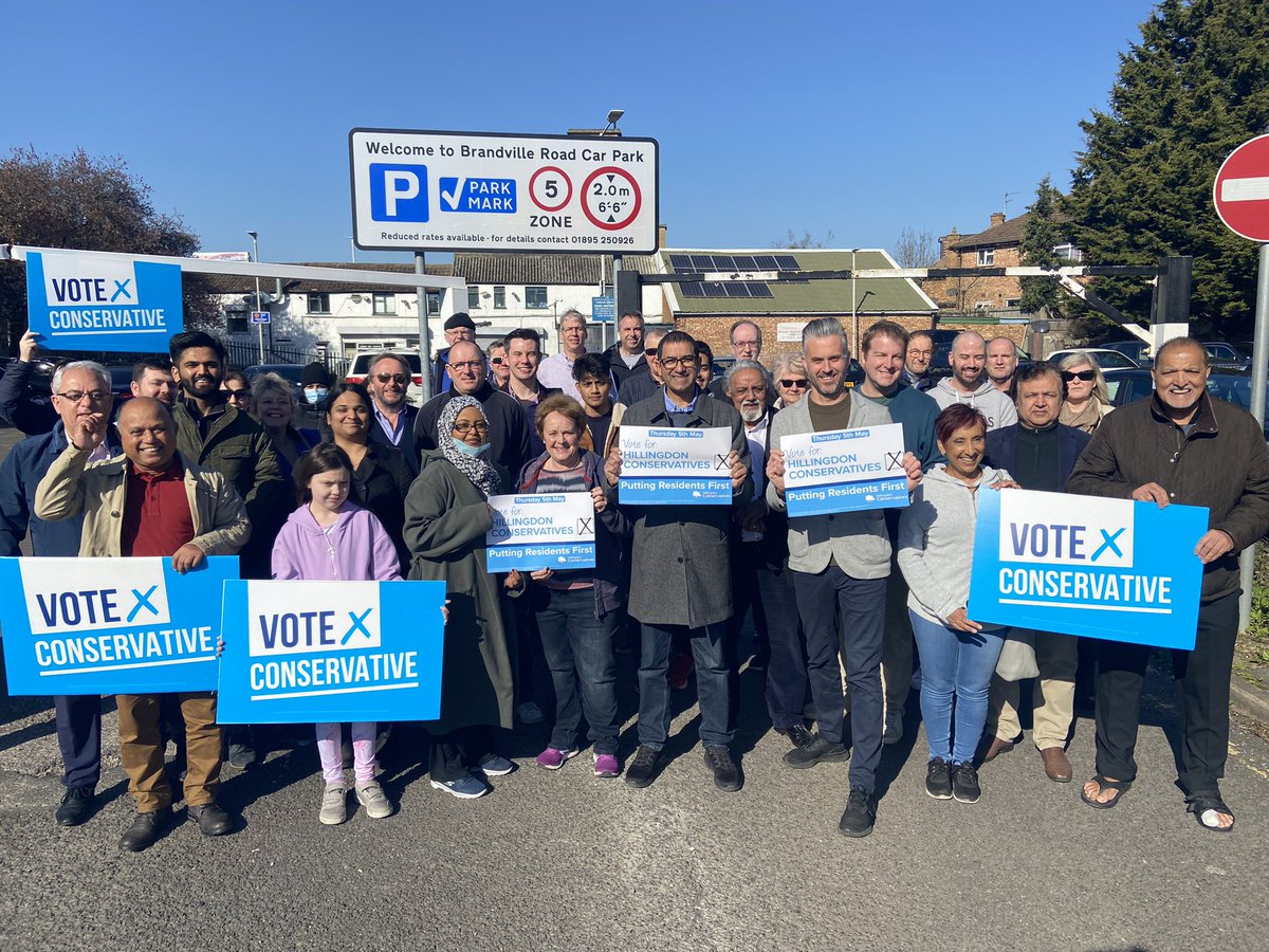 Hillingdon_Tory's tweet photo. Another successful morning in West Drayton.  Thank you to all those who joined us to deliver our positive message to residents. 

Our teams will be continue to be out in this marginal ward to achieve the change that West Drayton needs. https://t.co/xowK5YbTjZ